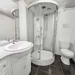 Maison Normande Avec Jardin, Parking , Honfleur *