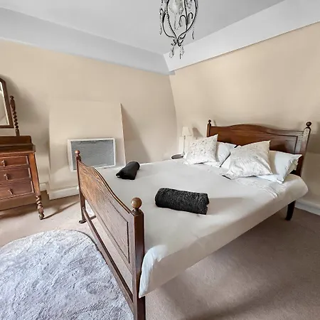 Maison Normande Avec Jardin, Parking , Honfleur *